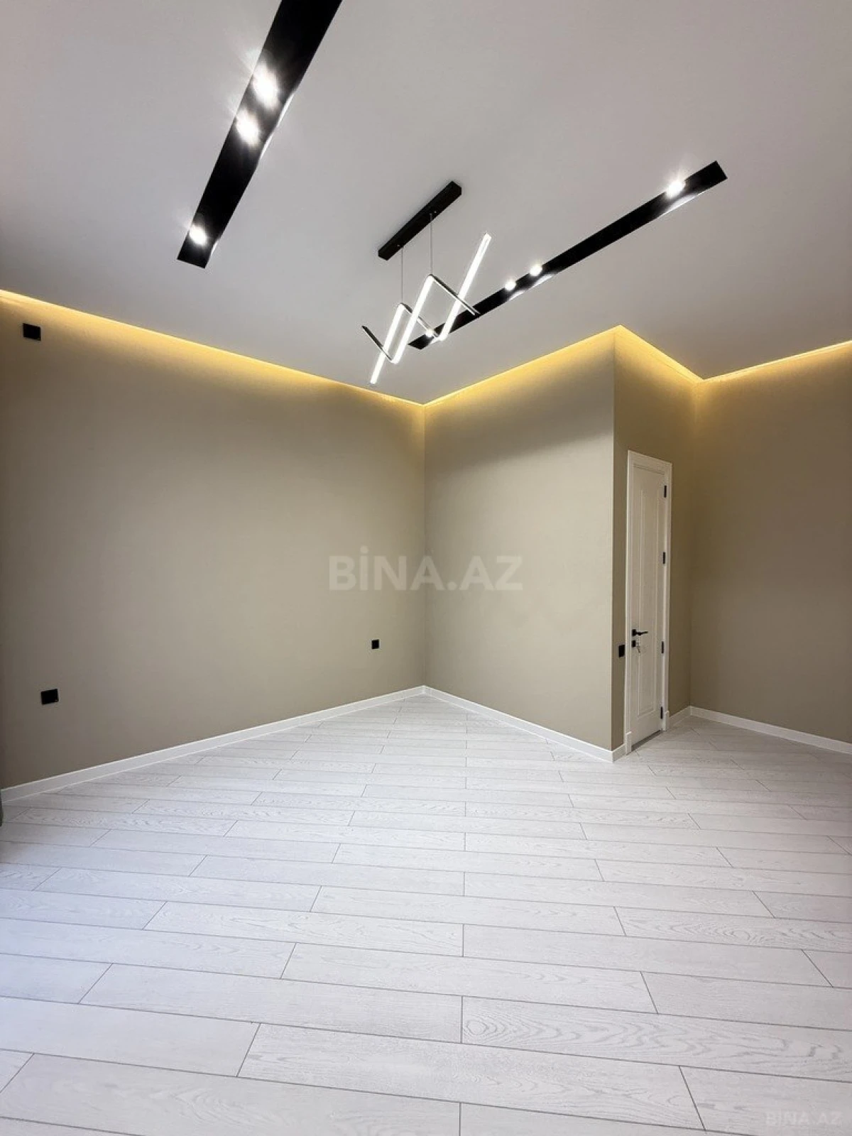 Satılır 4 otaqlı həyət evi 160 m²