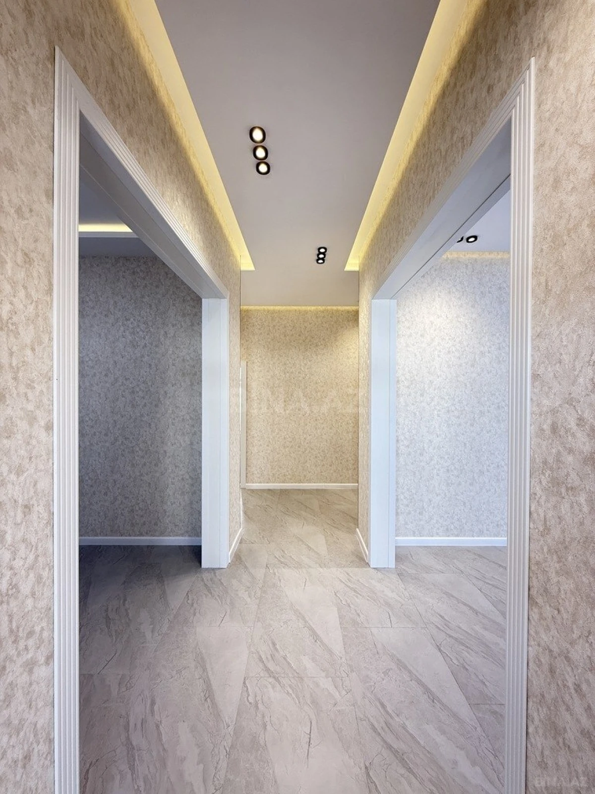 Satılır 4 otaqlı həyət evi 155 m²