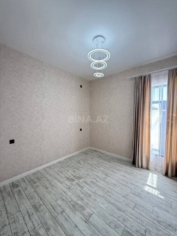 Satılır 4 otaqlı həyət evi 155 m²