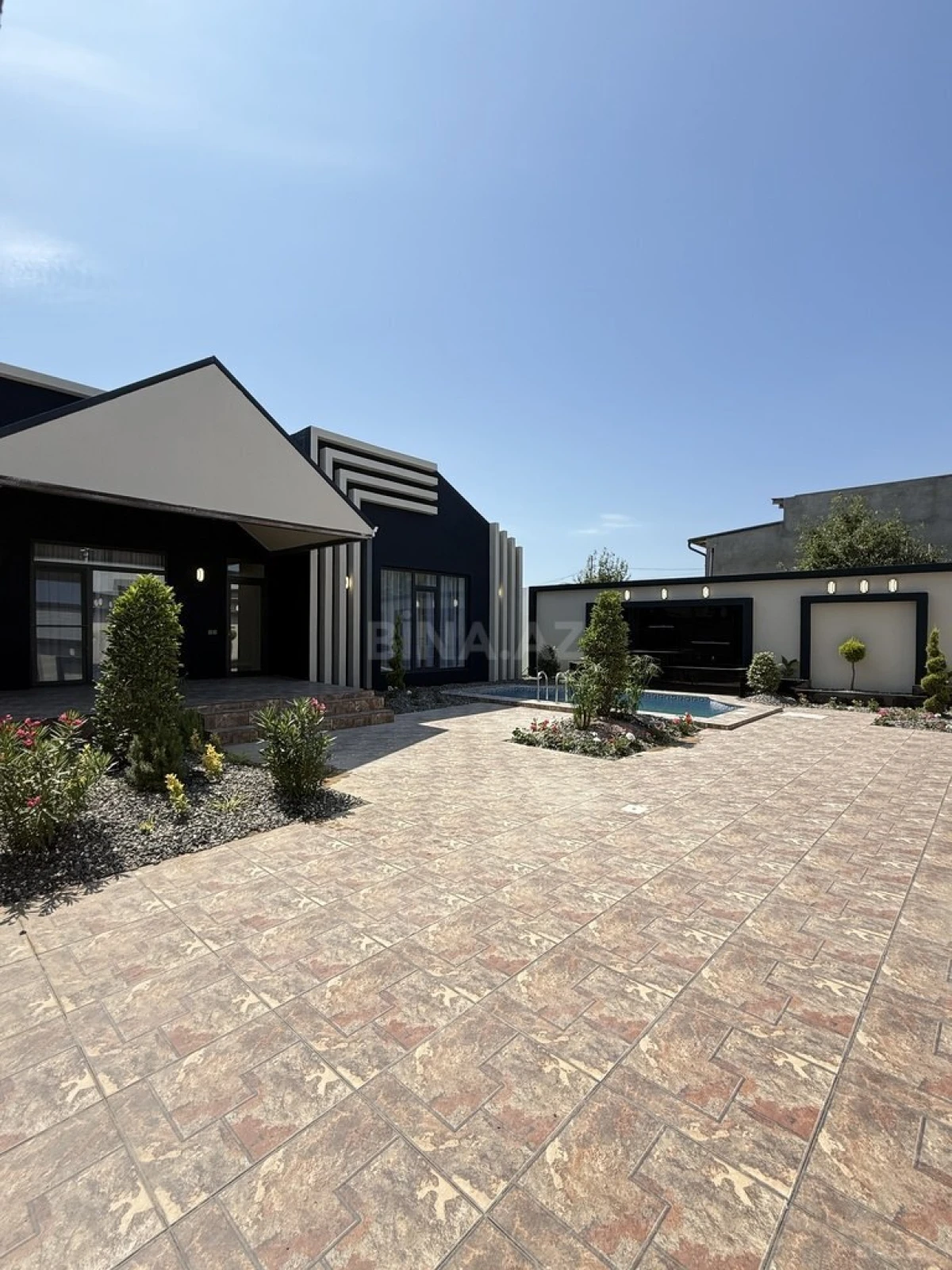 Satılır 4 otaqlı həyət evi 155 m²