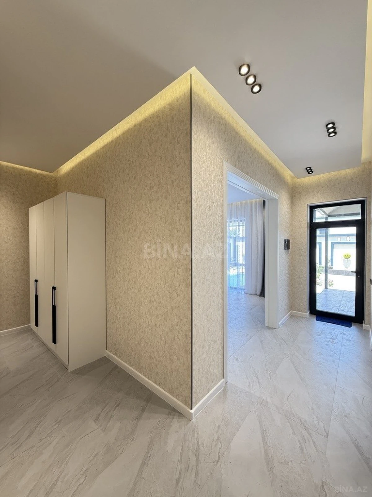 Satılır 4 otaqlı həyət evi 155 m²