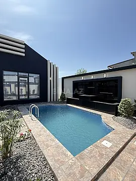 Satılır 4 otaqlı həyət evi 155 m²