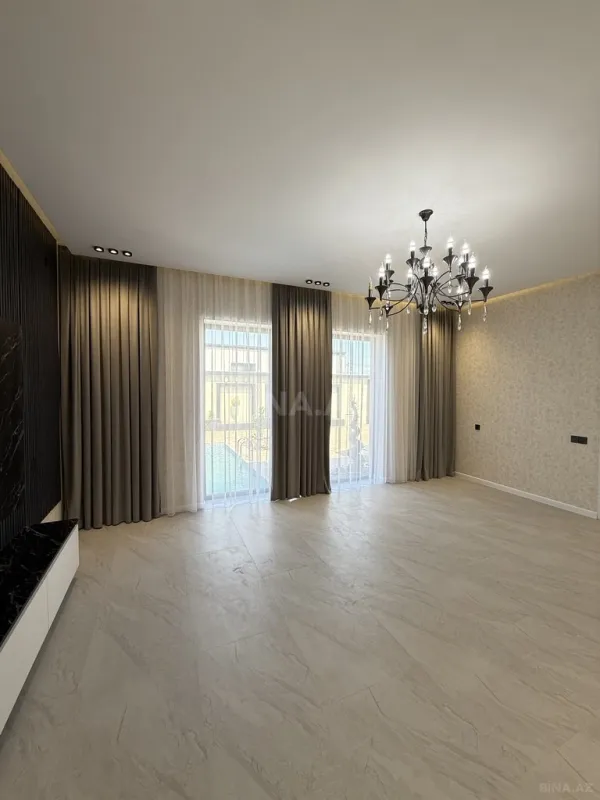 Satılır 4 otaqlı həyət evi 155 m²