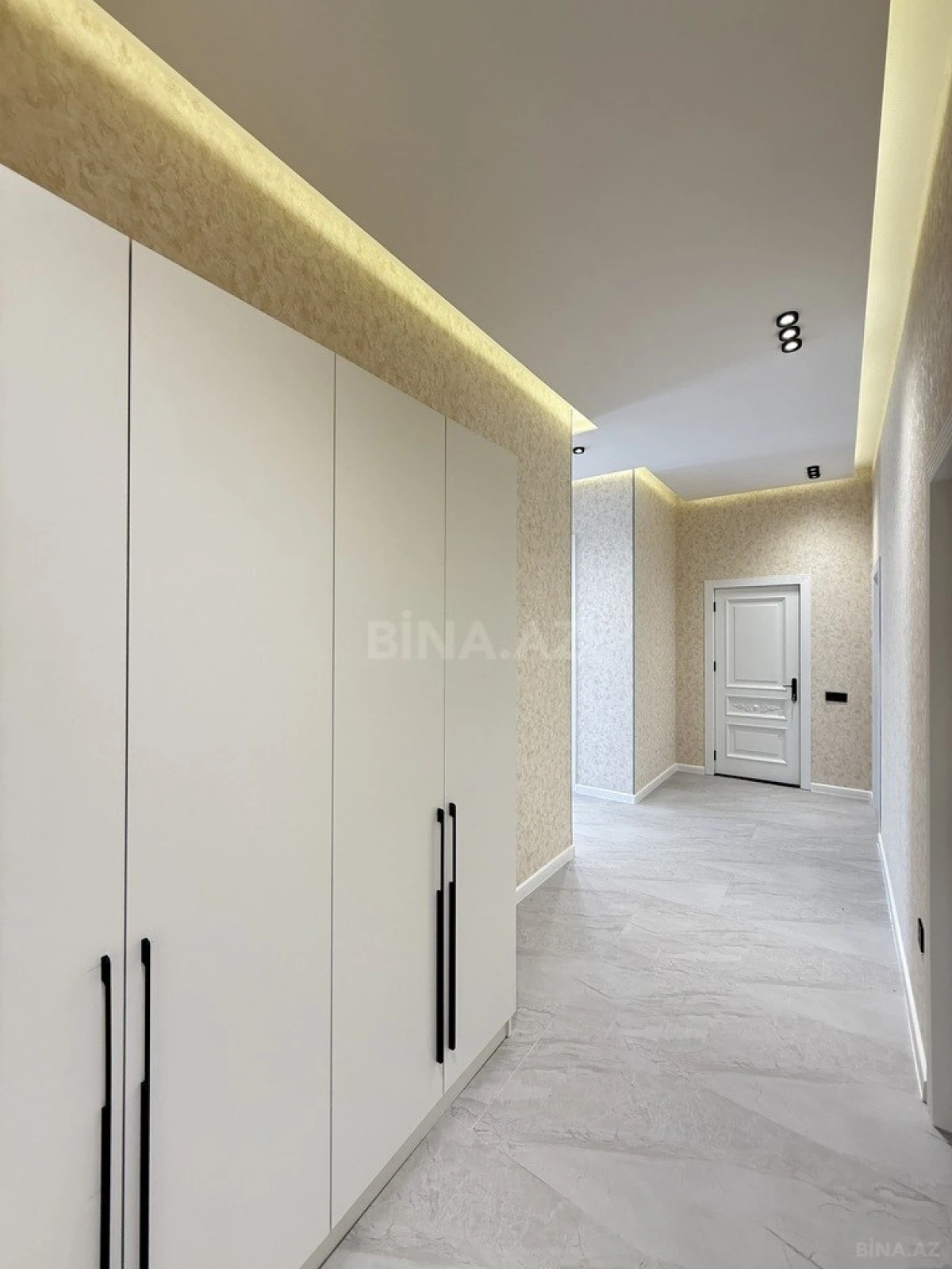 Satılır 4 otaqlı həyət evi 155 m²