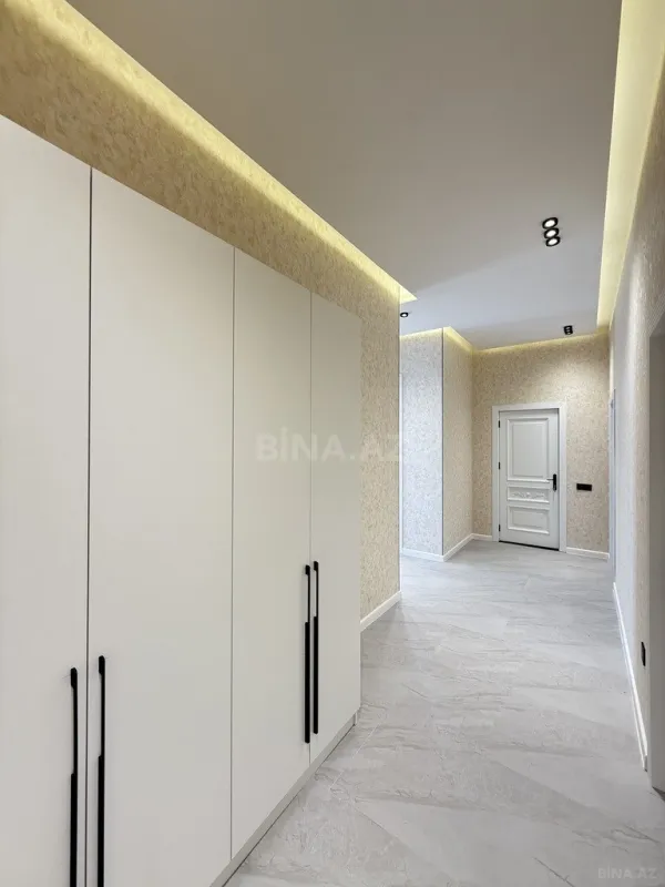 Satılır 4 otaqlı həyət evi 155 m²