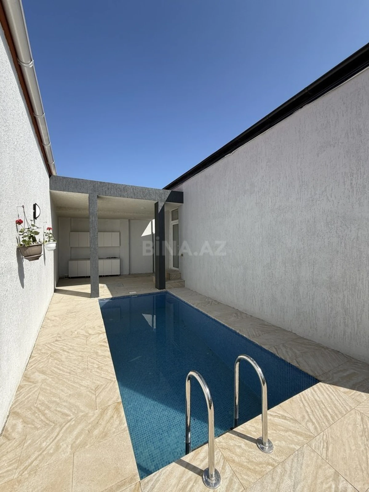 Satılır 4 otaqlı həyət evi 130 m²