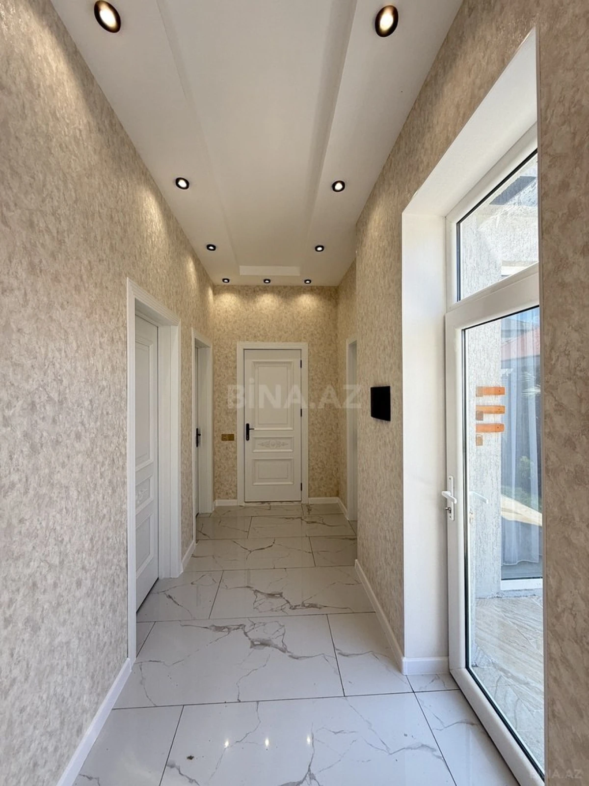 Satılır 4 otaqlı həyət evi 130 m²