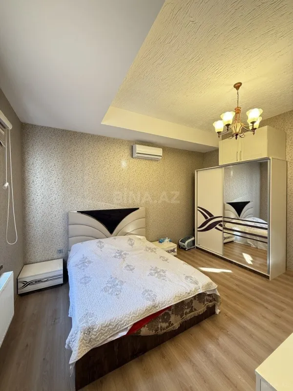 Satılır 4 otaqlı həyət evi 195 m²