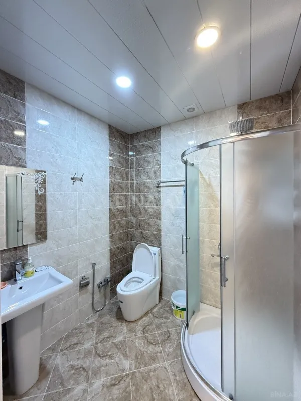 Satılır 4 otaqlı həyət evi 195 m²