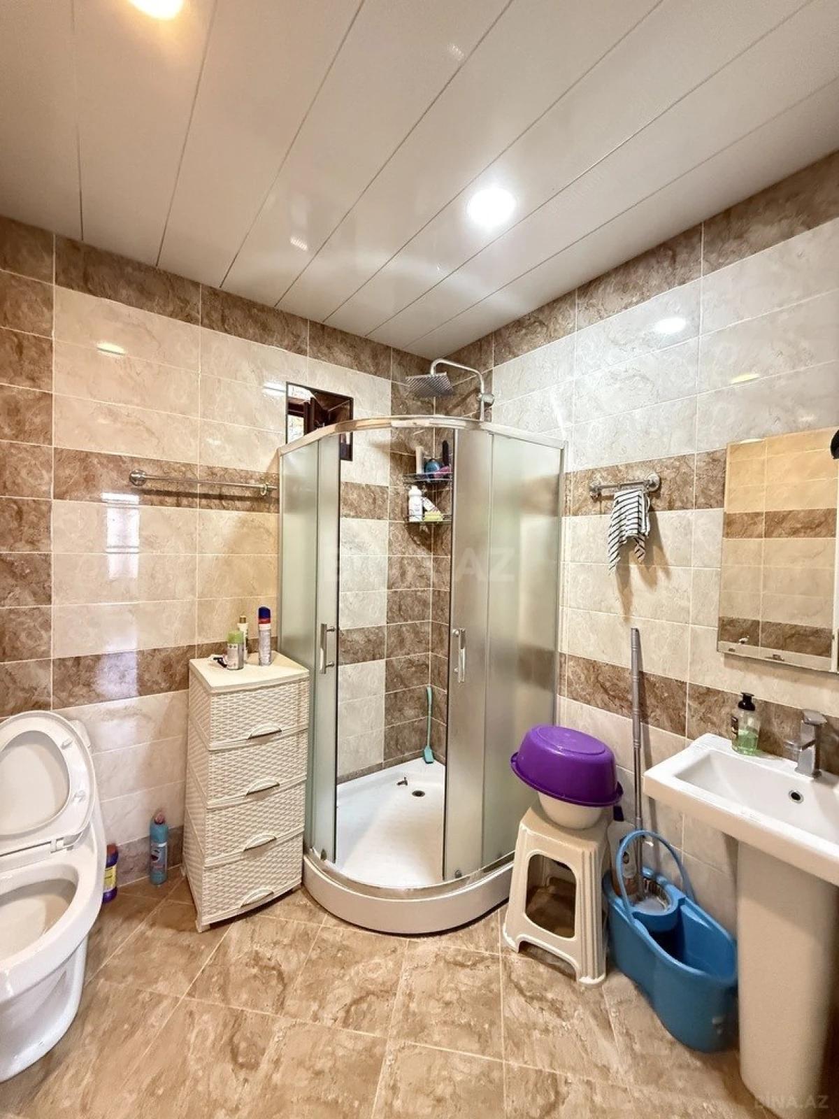 Satılır 4 otaqlı həyət evi 195 m²