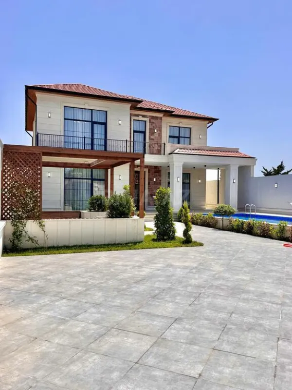 Satılır 5 otaqlı həyət evi 350 m²