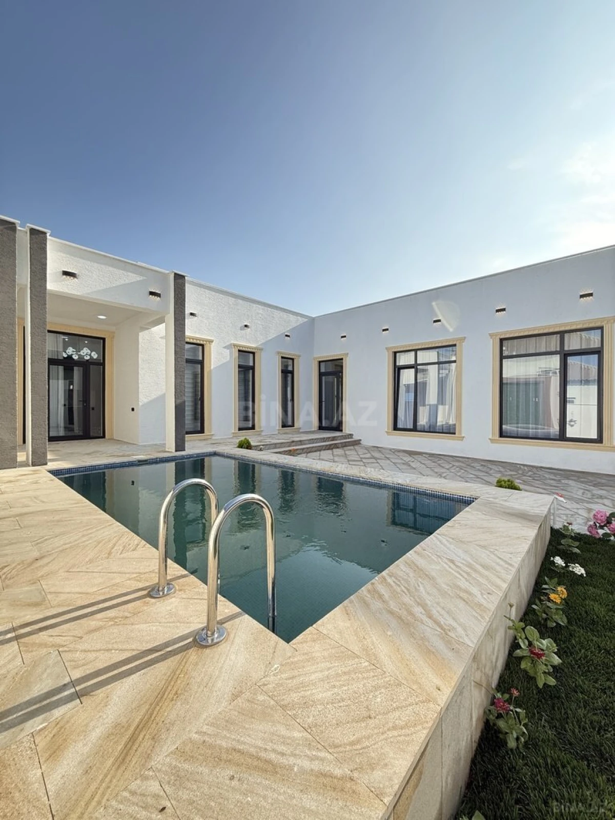 Satılır 4 otaqlı həyət evi 130 m²