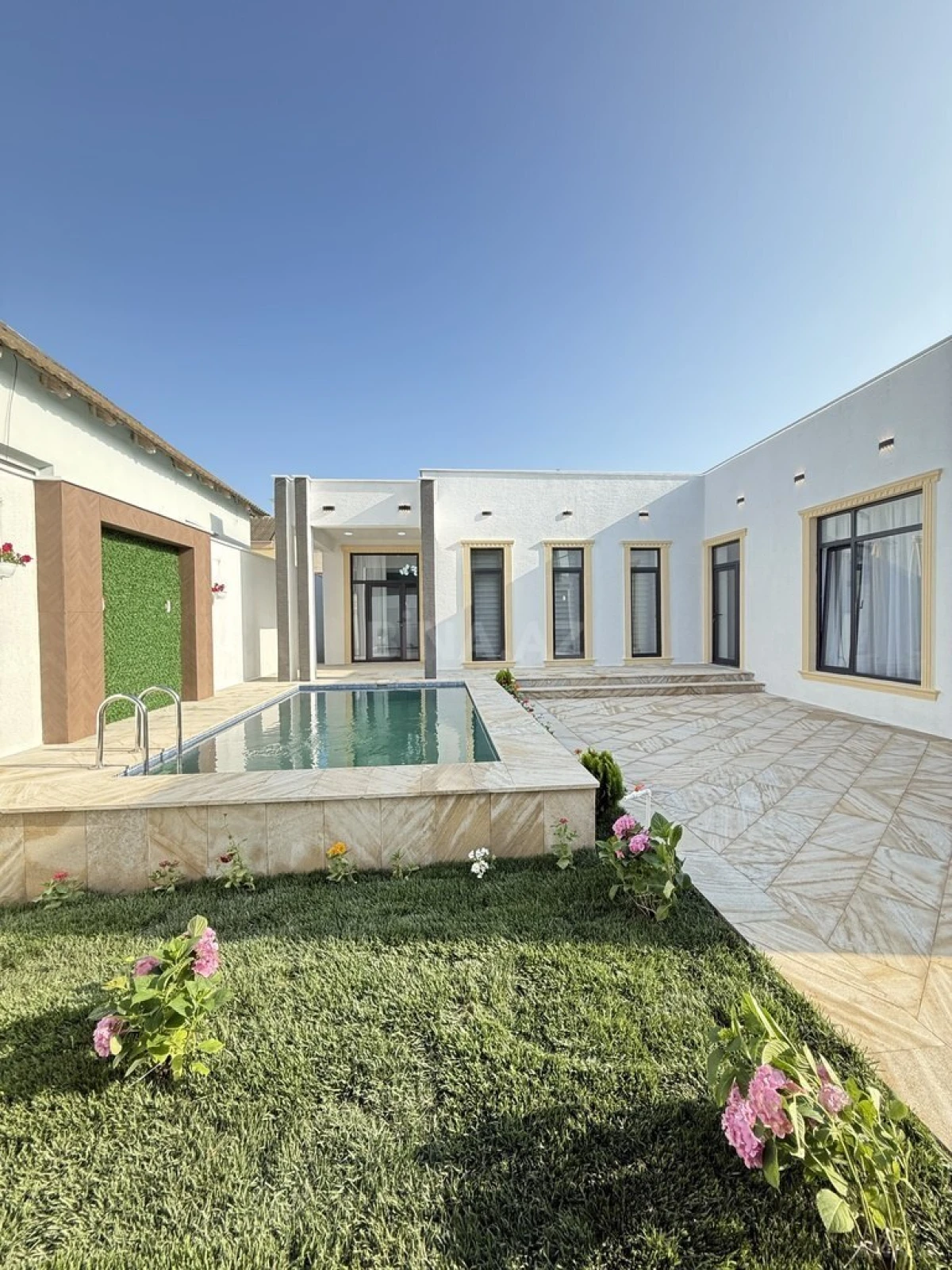 Satılır 4 otaqlı həyət evi 130 m²