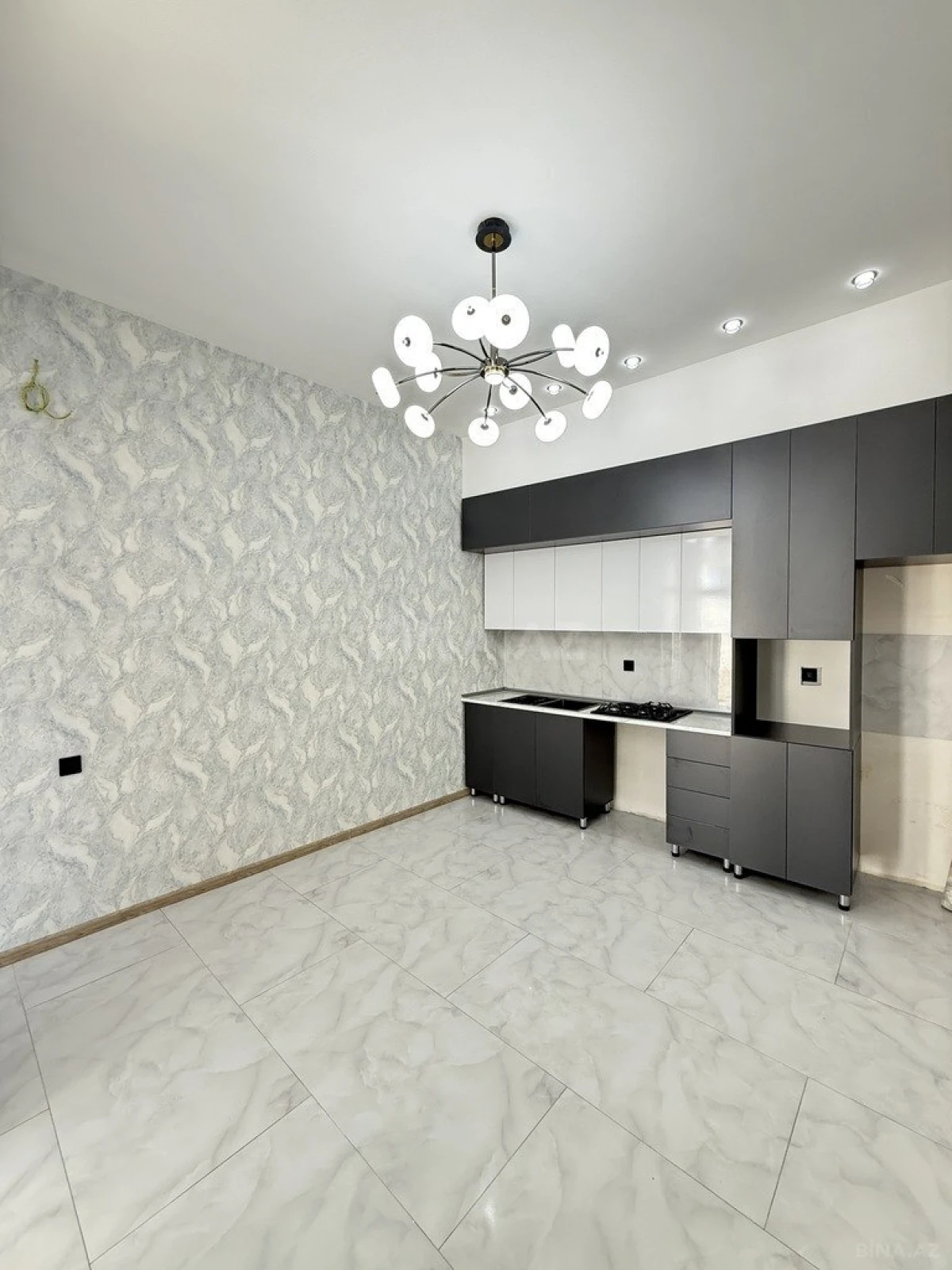 Satılır 4 otaqlı həyət evi 130 m²