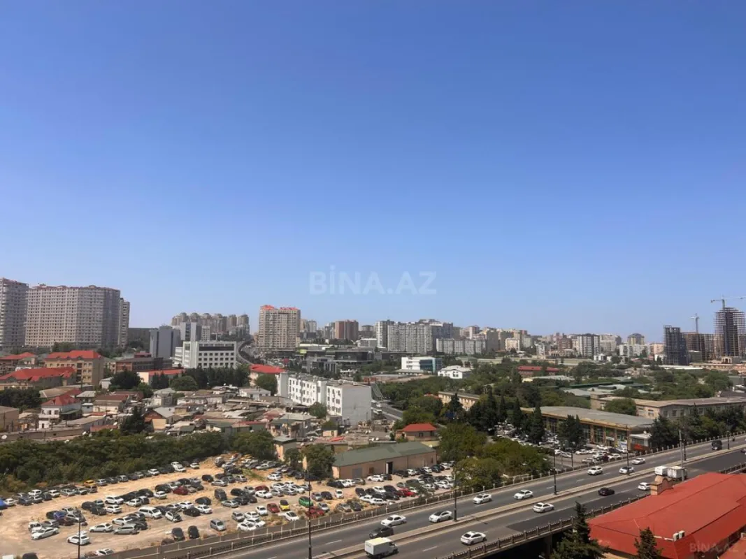 Satılır 2 otaqlı mənzil 106 m²