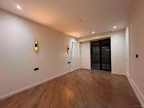 Satılır 2 otaqlı mənzil 106 m²