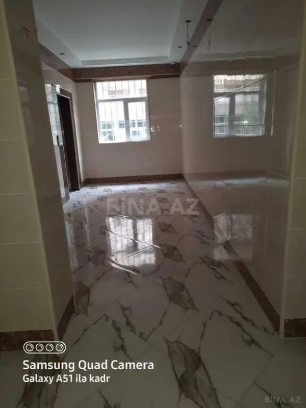 Satılır 2 otaqlı mənzil 80 m²