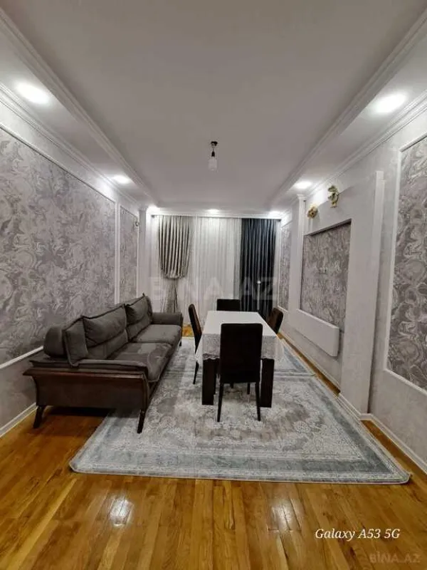 Satılır 2 otaqlı mənzil 80 m²