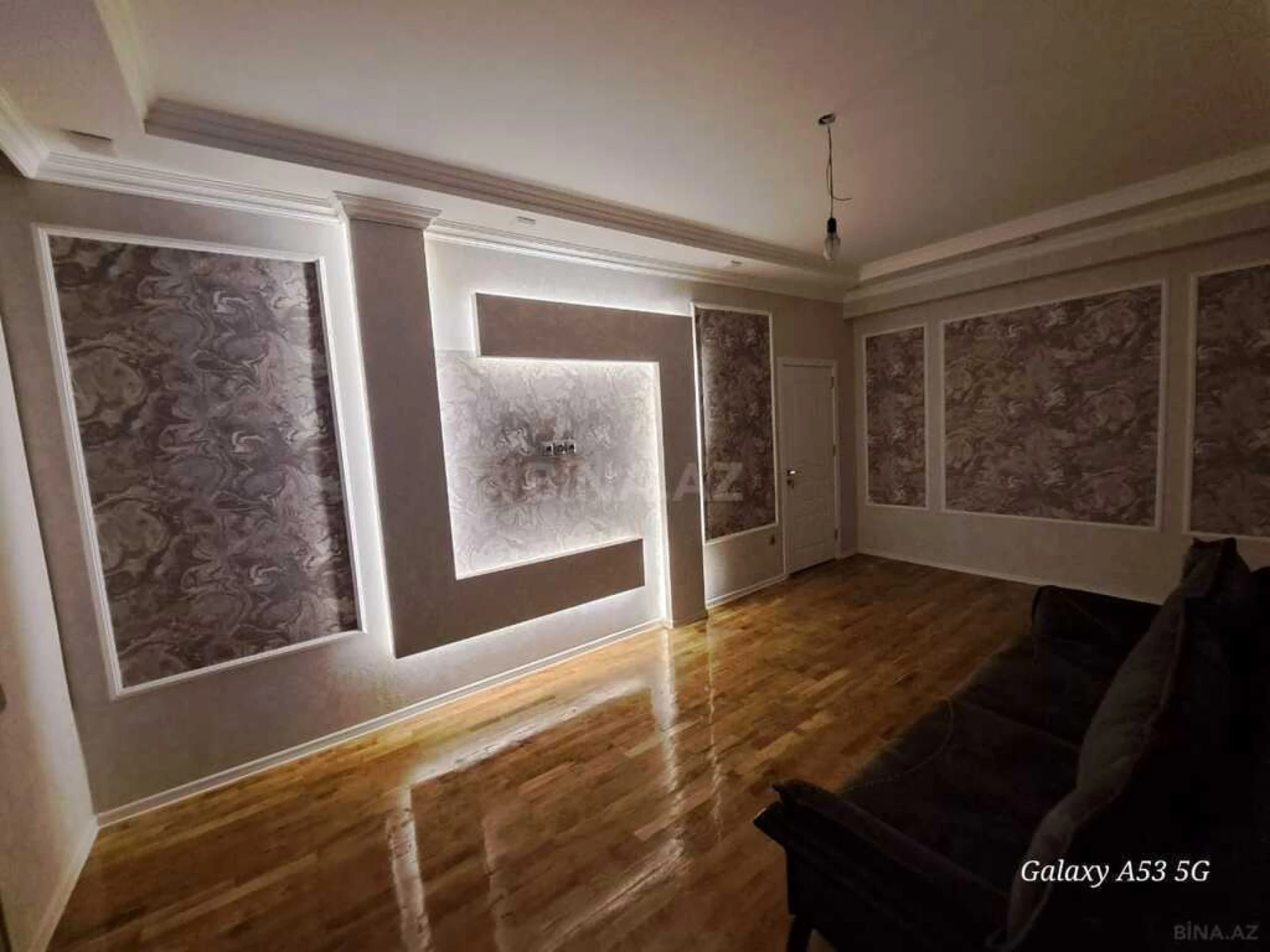 Satılır 2 otaqlı mənzil 80 m²