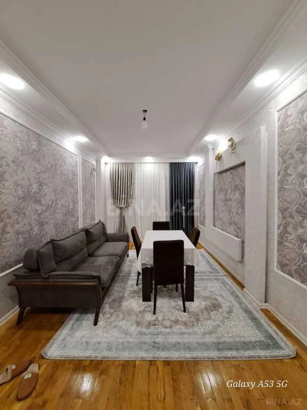 Satılır 2 otaqlı mənzil 80 m²