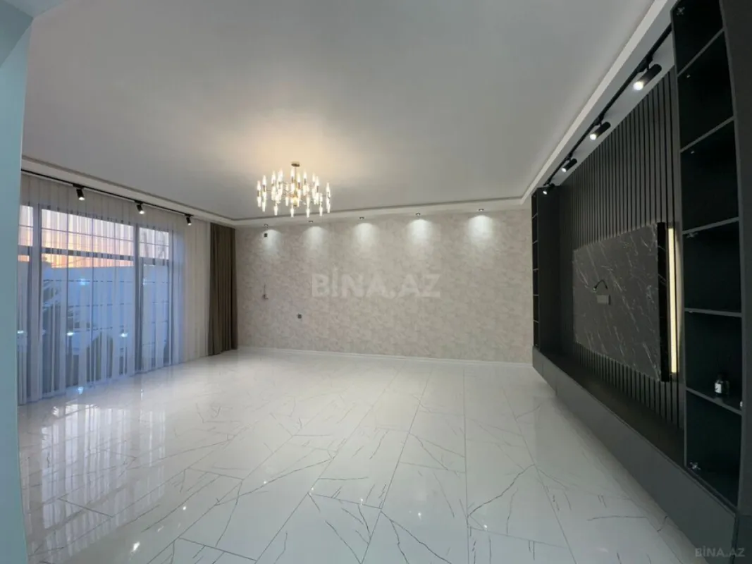 Satılır 4 otaqlı həyət evi 180 m²