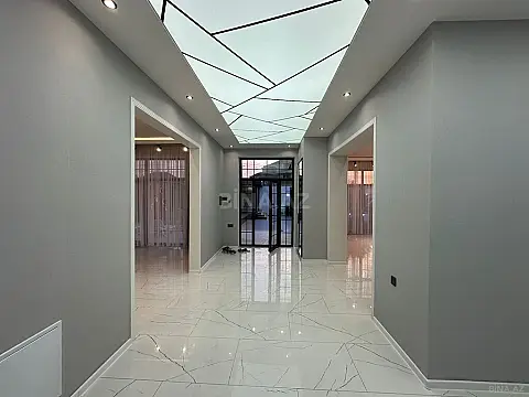 Satılır 4 otaqlı həyət evi 180 m²