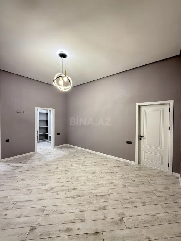 Satılır 4 otaqlı həyət evi 200 m²