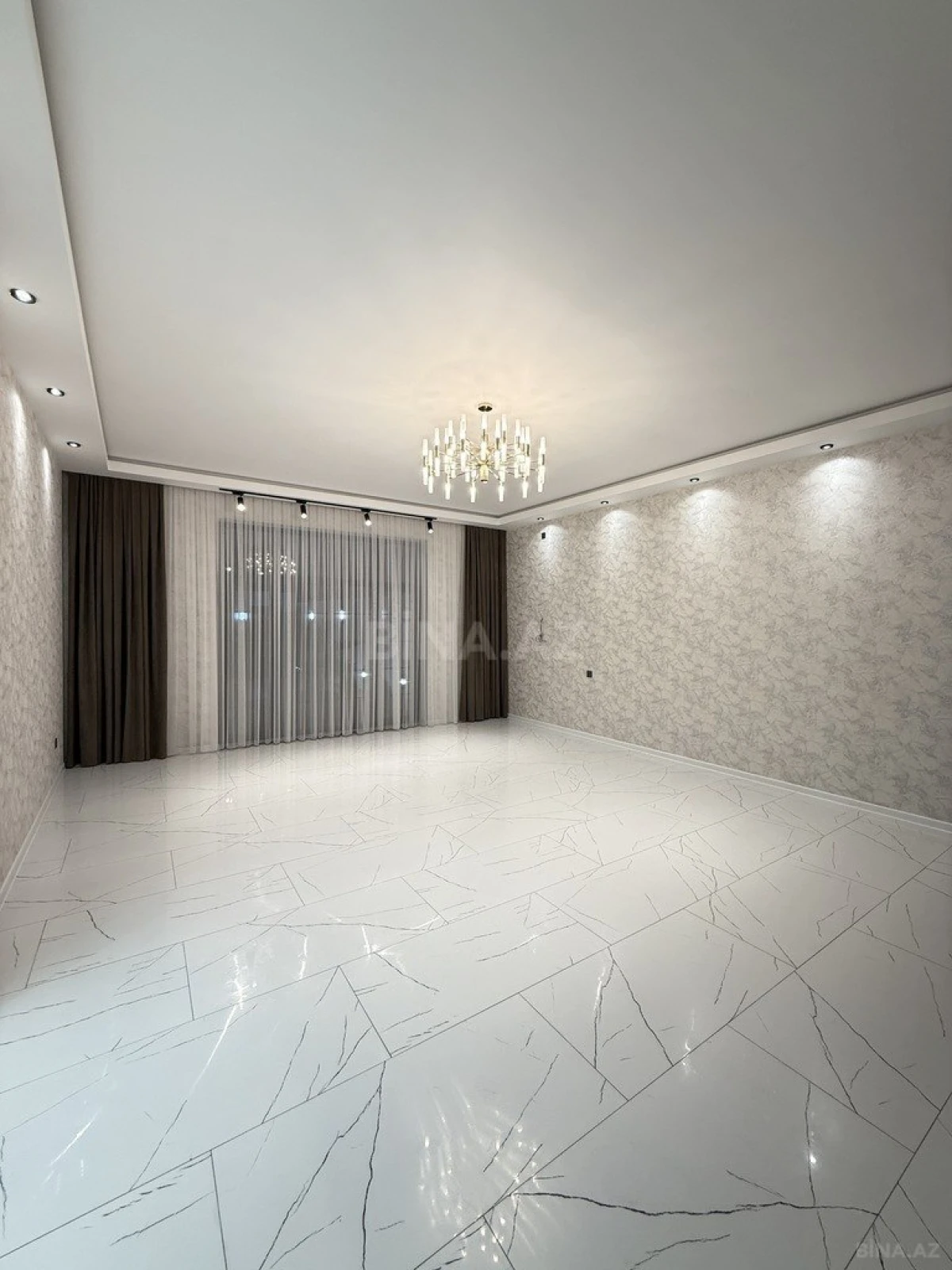 Satılır 4 otaqlı həyət evi 200 m²