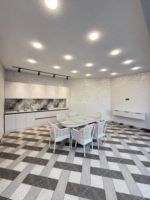 Satılır 4 otaqlı həyət evi 160 m²
