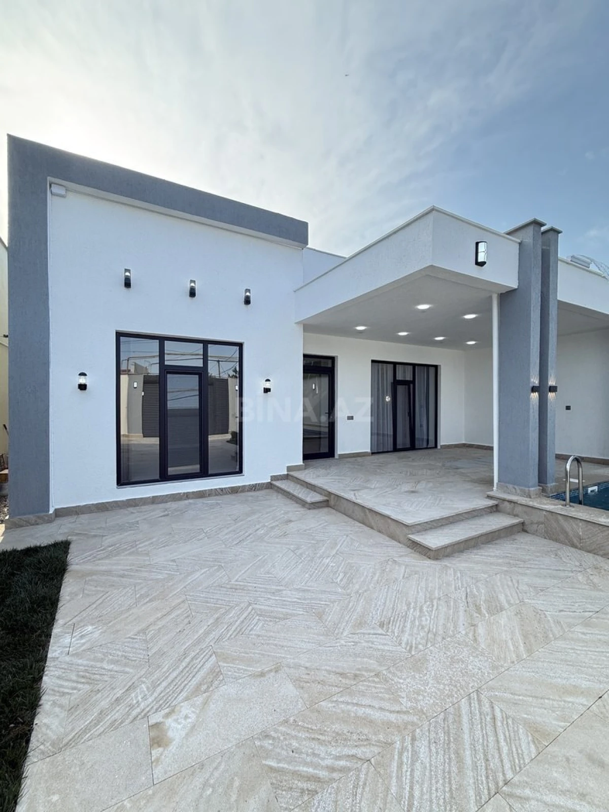Satılır 4 otaqlı həyət evi 135 m²