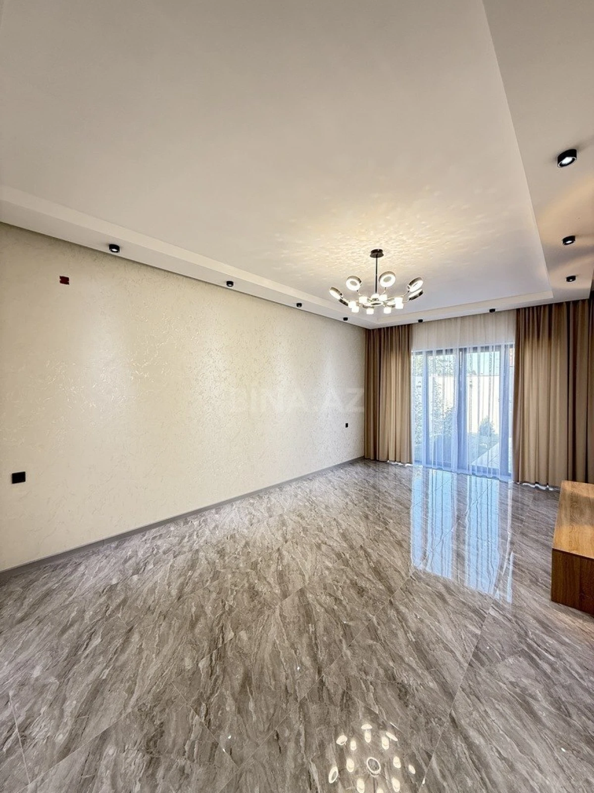 Satılır 4 otaqlı həyət evi 145 m²