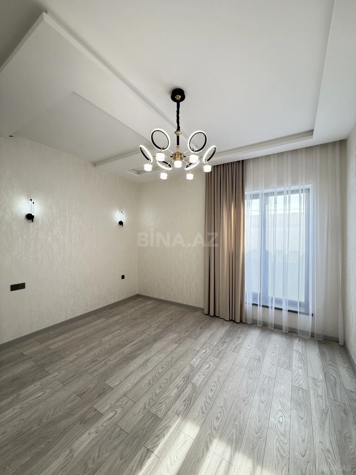 Satılır 4 otaqlı həyət evi 145 m²