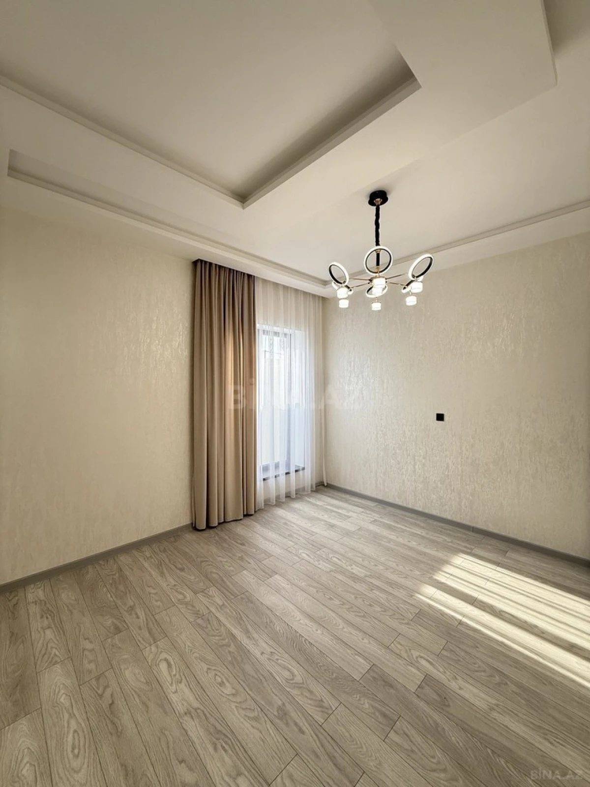Satılır 4 otaqlı həyət evi 145 m²