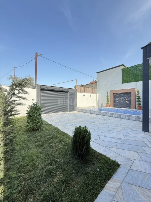 Satılır 4 otaqlı həyət evi 145 m²