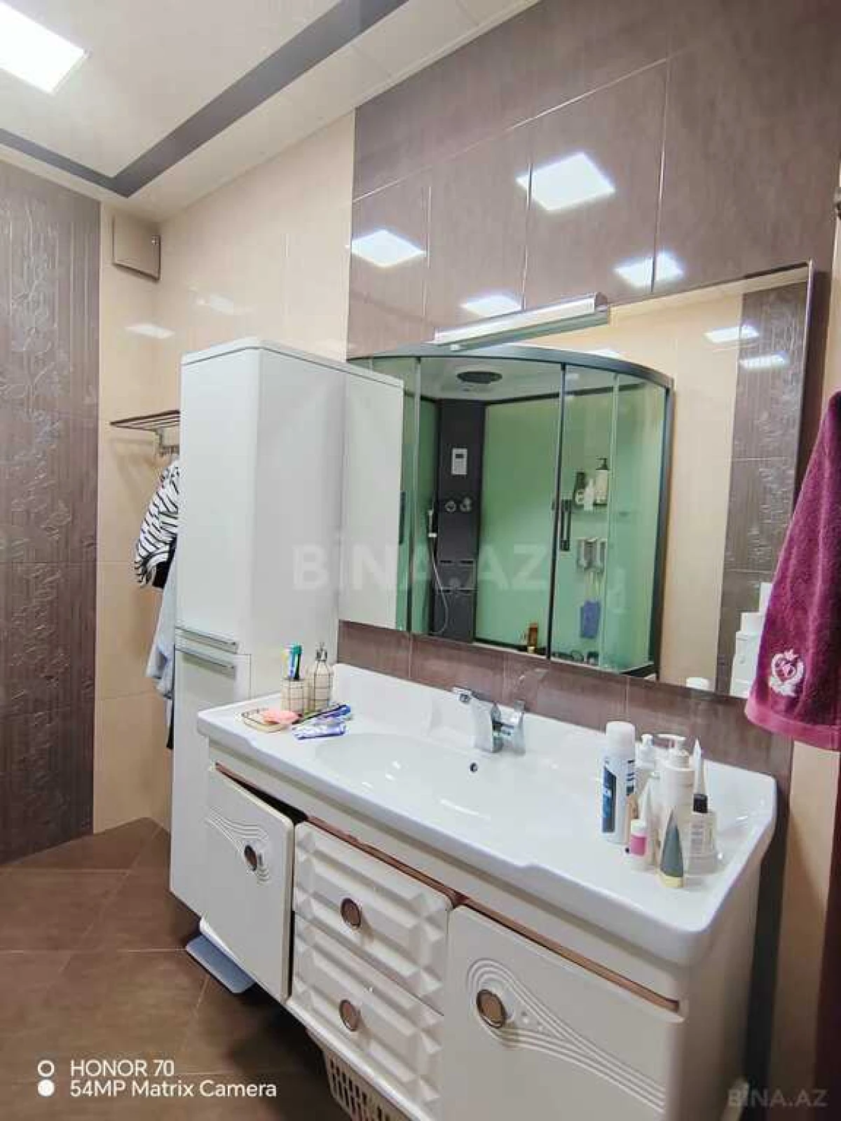 Satılır 4 otaqlı mənzil 195 m²
