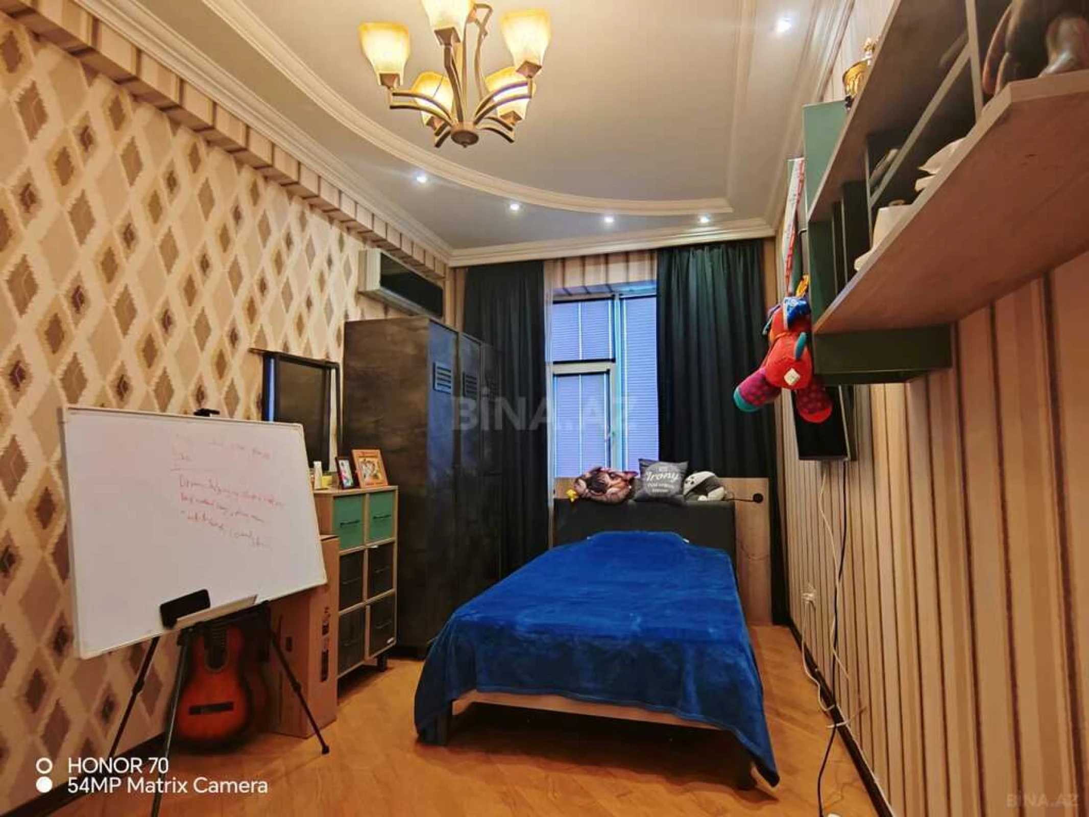 Satılır 4 otaqlı mənzil 195 m²