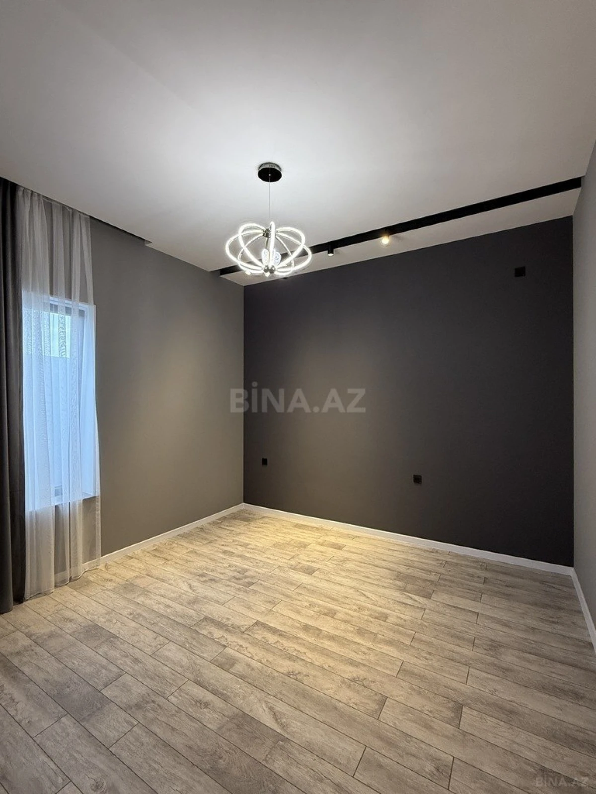 Satılır 4 otaqlı həyət evi 155 m²