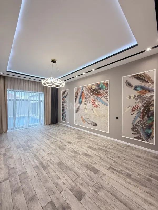 Satılır 4 otaqlı həyət evi 155 m²