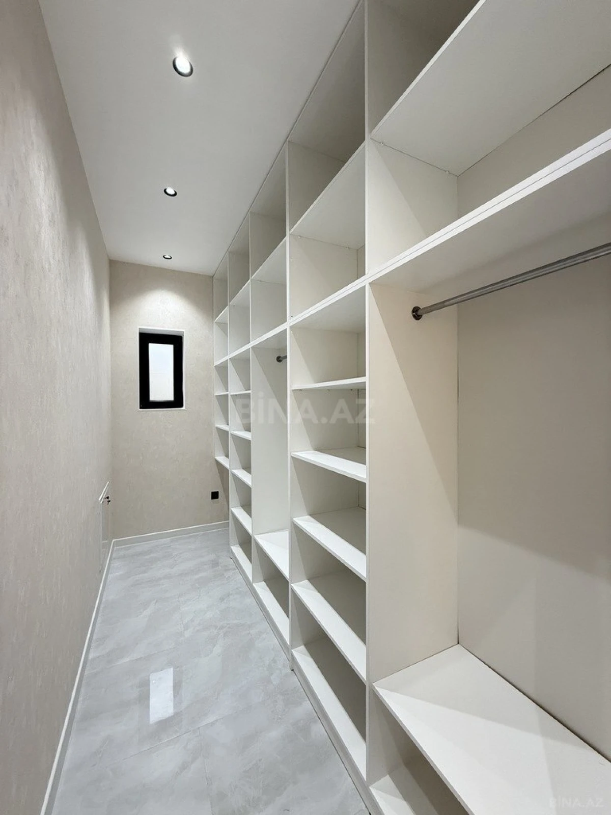 Satılır 4 otaqlı həyət evi 160 m²