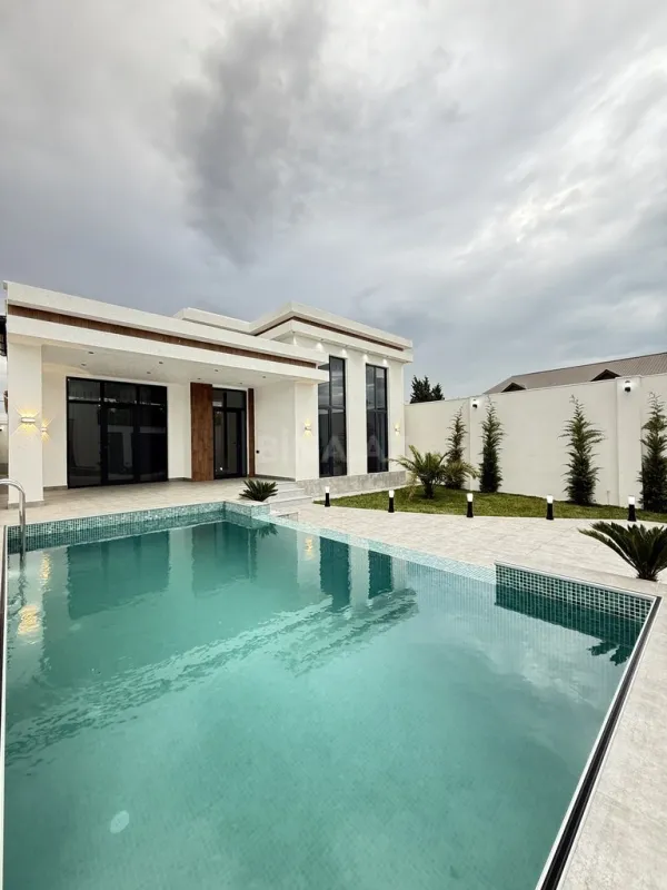 Satılır 4 otaqlı həyət evi 160 m²