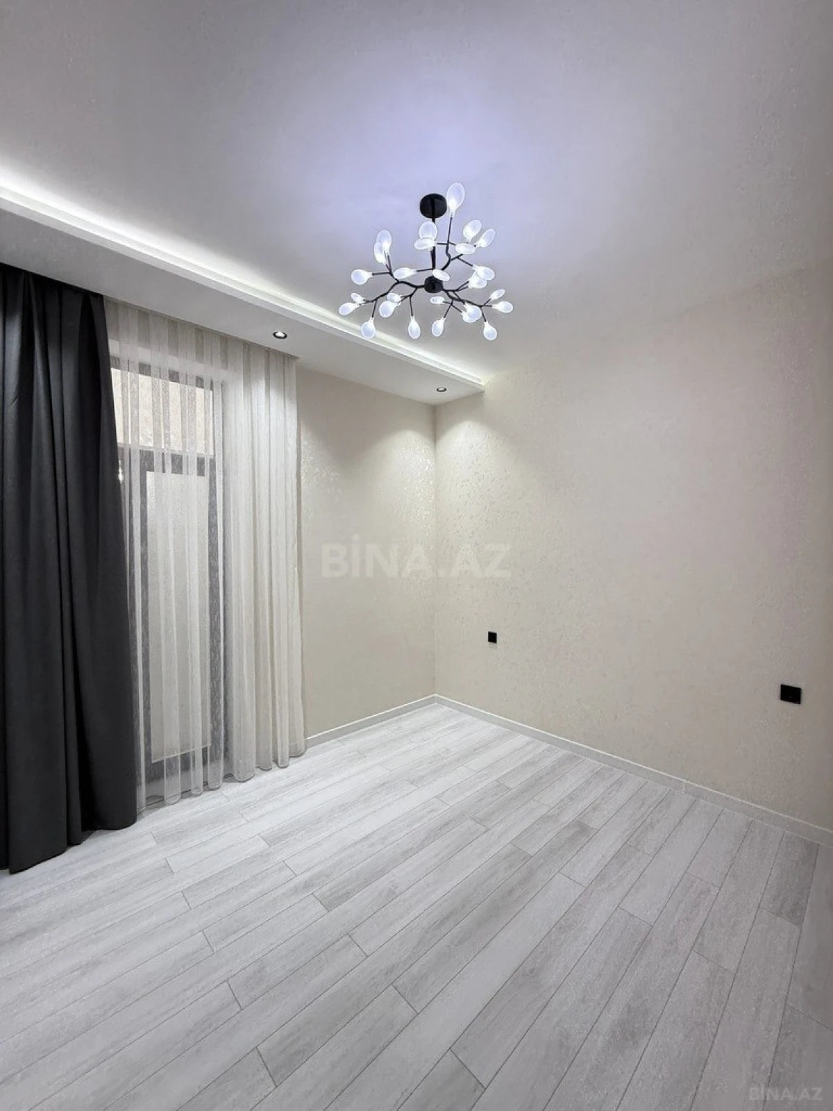 Satılır 4 otaqlı həyət evi 160 m²