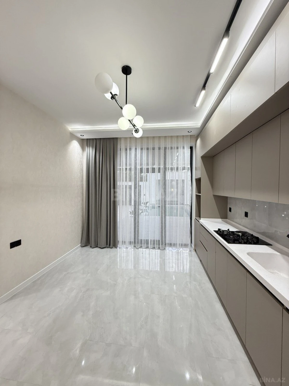 Satılır 4 otaqlı həyət evi 160 m²