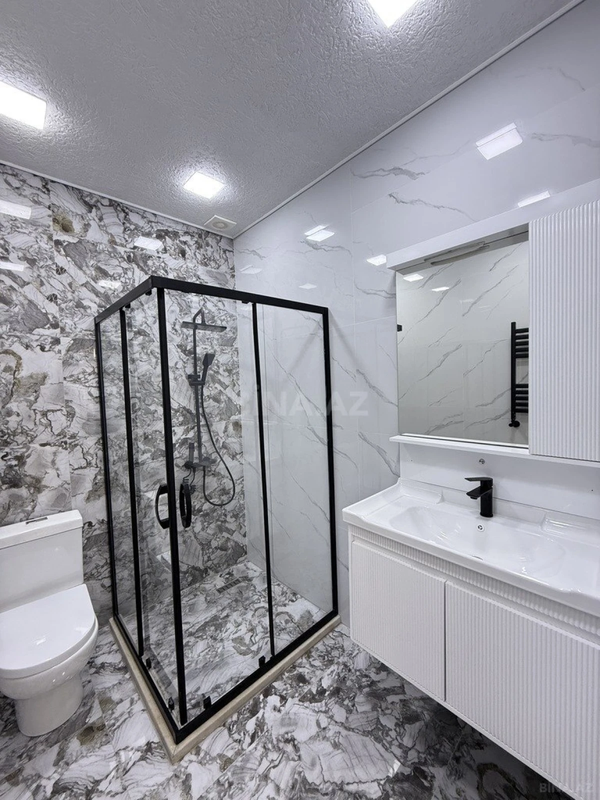 Satılır 4 otaqlı həyət evi 145 m²