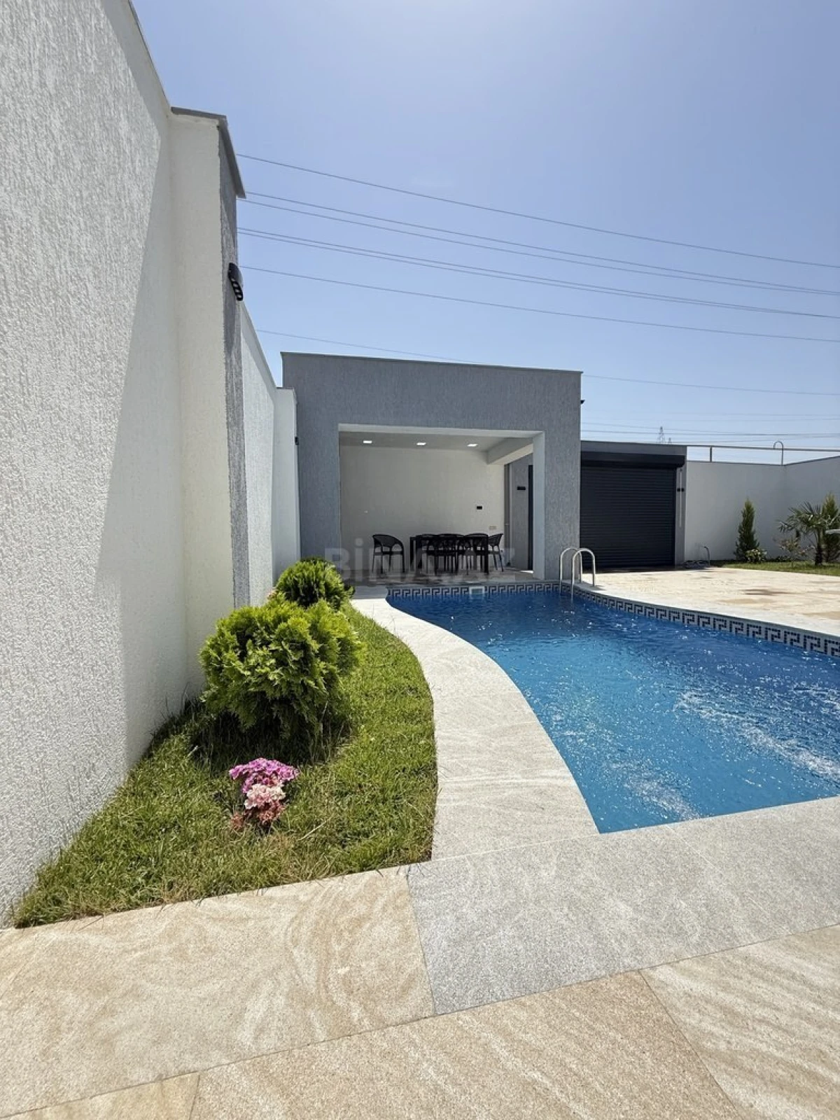 Satılır 4 otaqlı həyət evi 145 m²