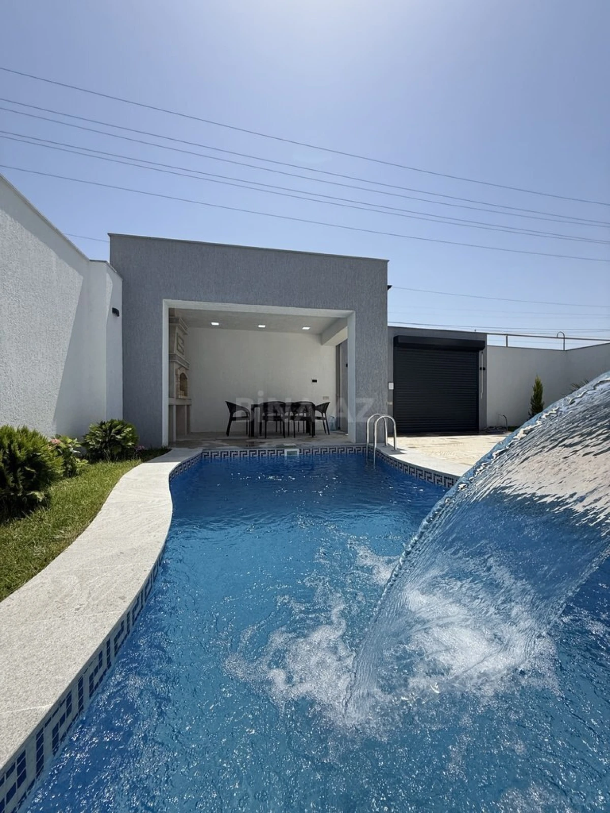 Satılır 4 otaqlı həyət evi 145 m²