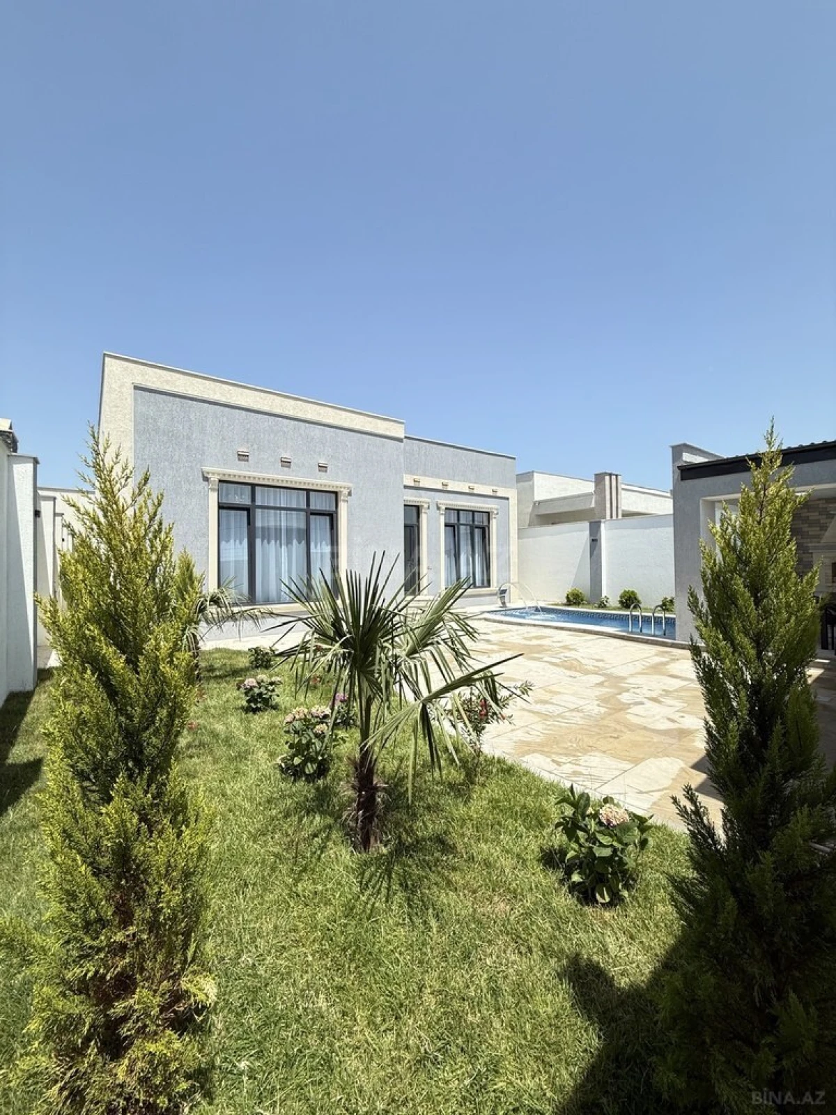 Satılır 4 otaqlı həyət evi 145 m²