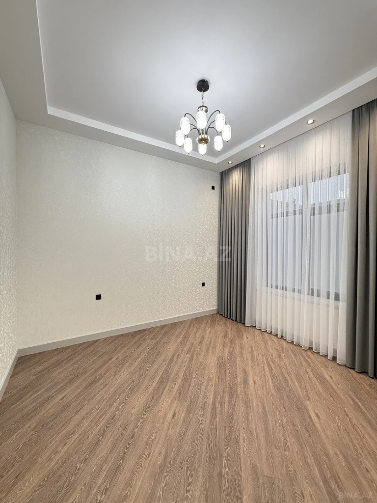 Satılır 4 otaqlı həyət evi 170 m²
