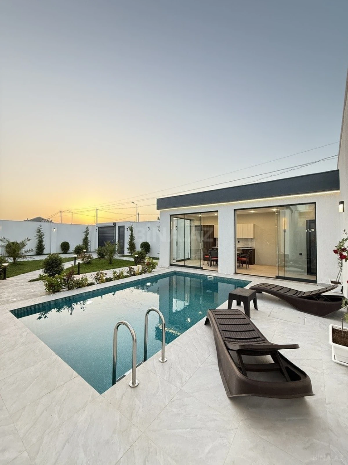 Satılır 4 otaqlı həyət evi 170 m²