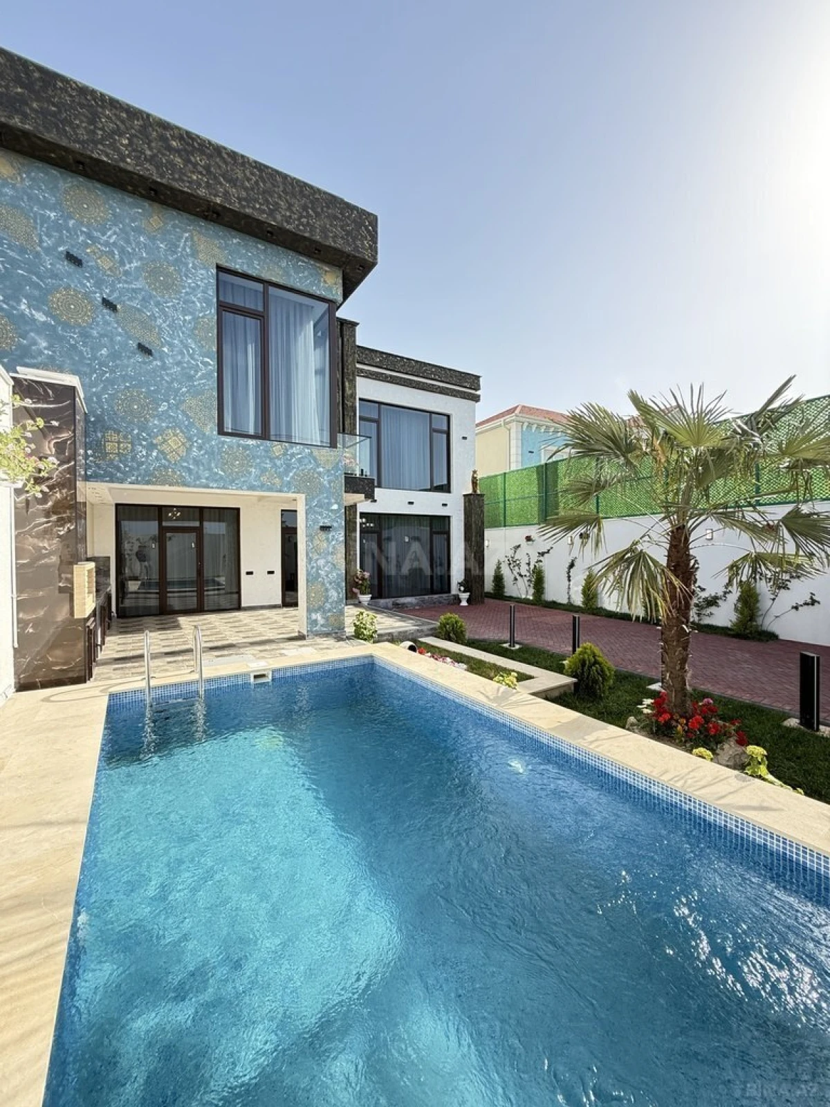 Satılır 5 otaqlı həyət evi 220 m²