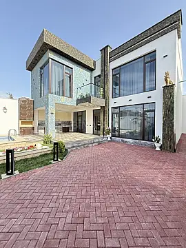 Satılır 5 otaqlı həyət evi 220 m²
